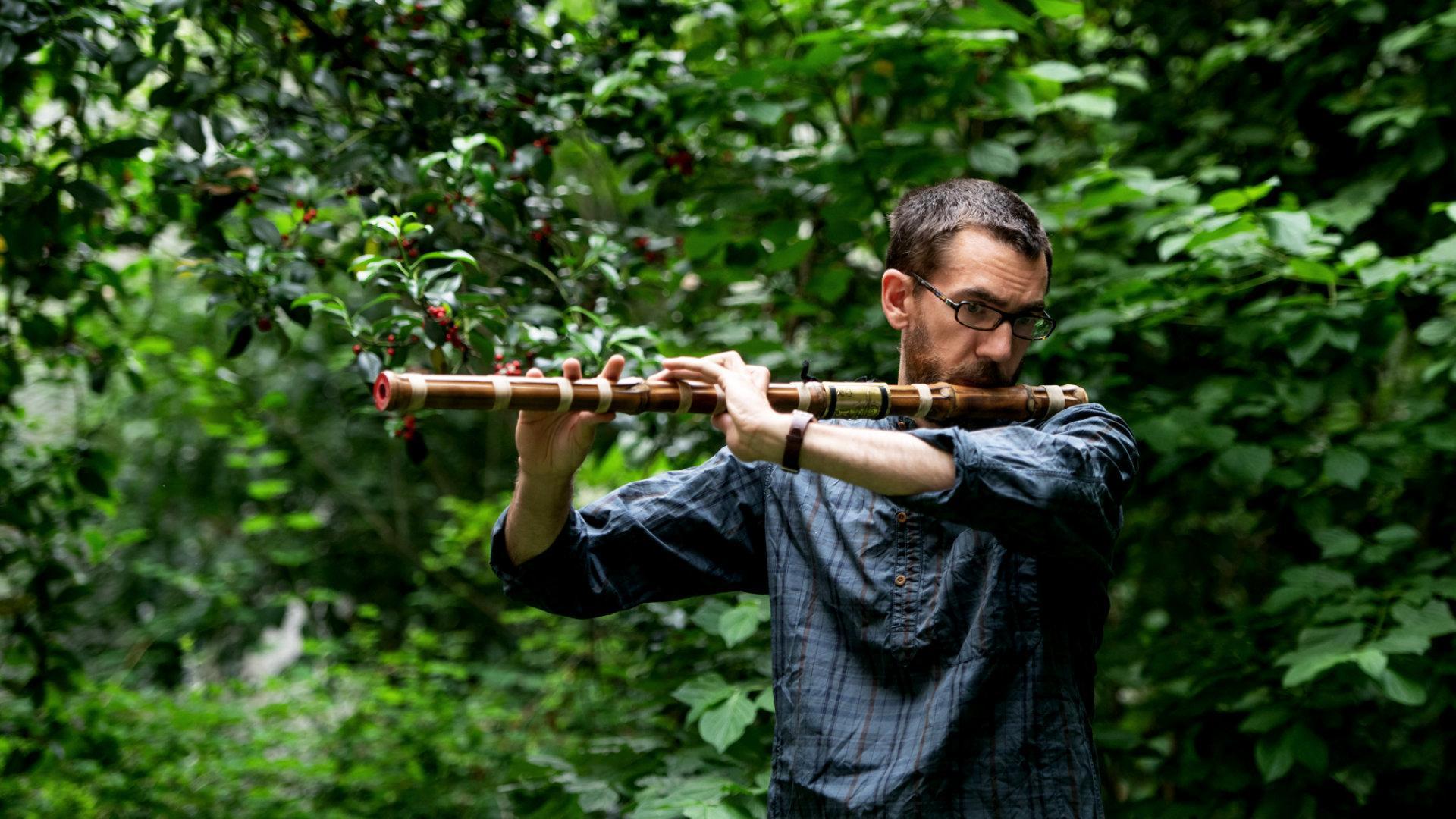 Sylvain Monchoce playing the flute daegeum