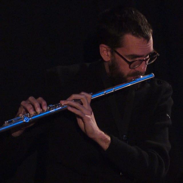 Sylvain Monchocé Playing the flute at OrangeEar
