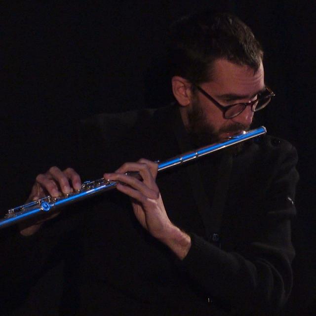 Sylvain Monchocé Playing the flute at OrangeEar