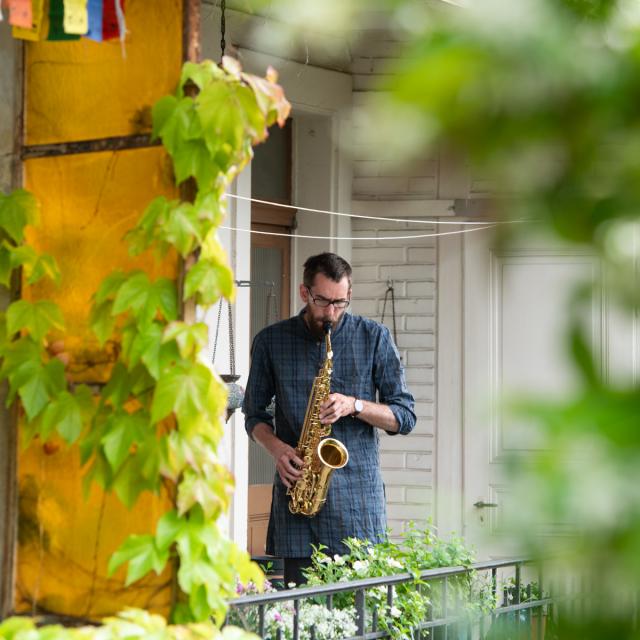 Sylvain Monchocé playing the alto saxophone